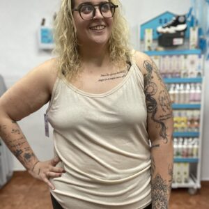 Camisetas beis de tirantes
